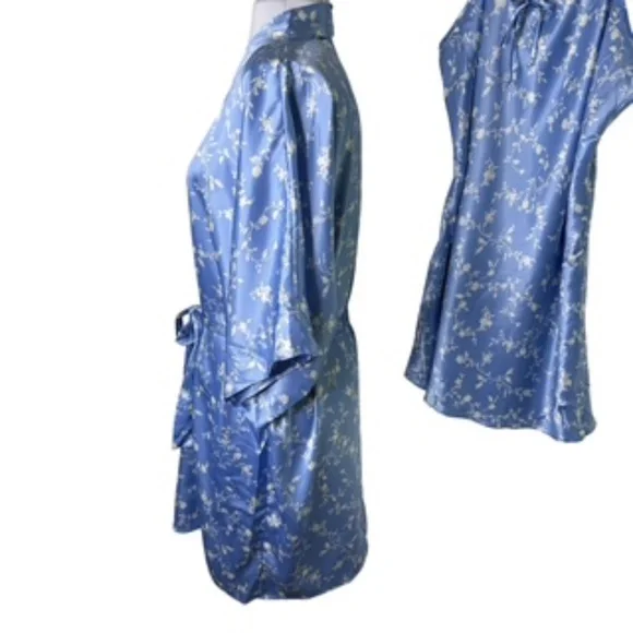 Morgan Taylor Intimates Light Blue/White Floral Robe and Short Gown Size L - Picture 6 of 12